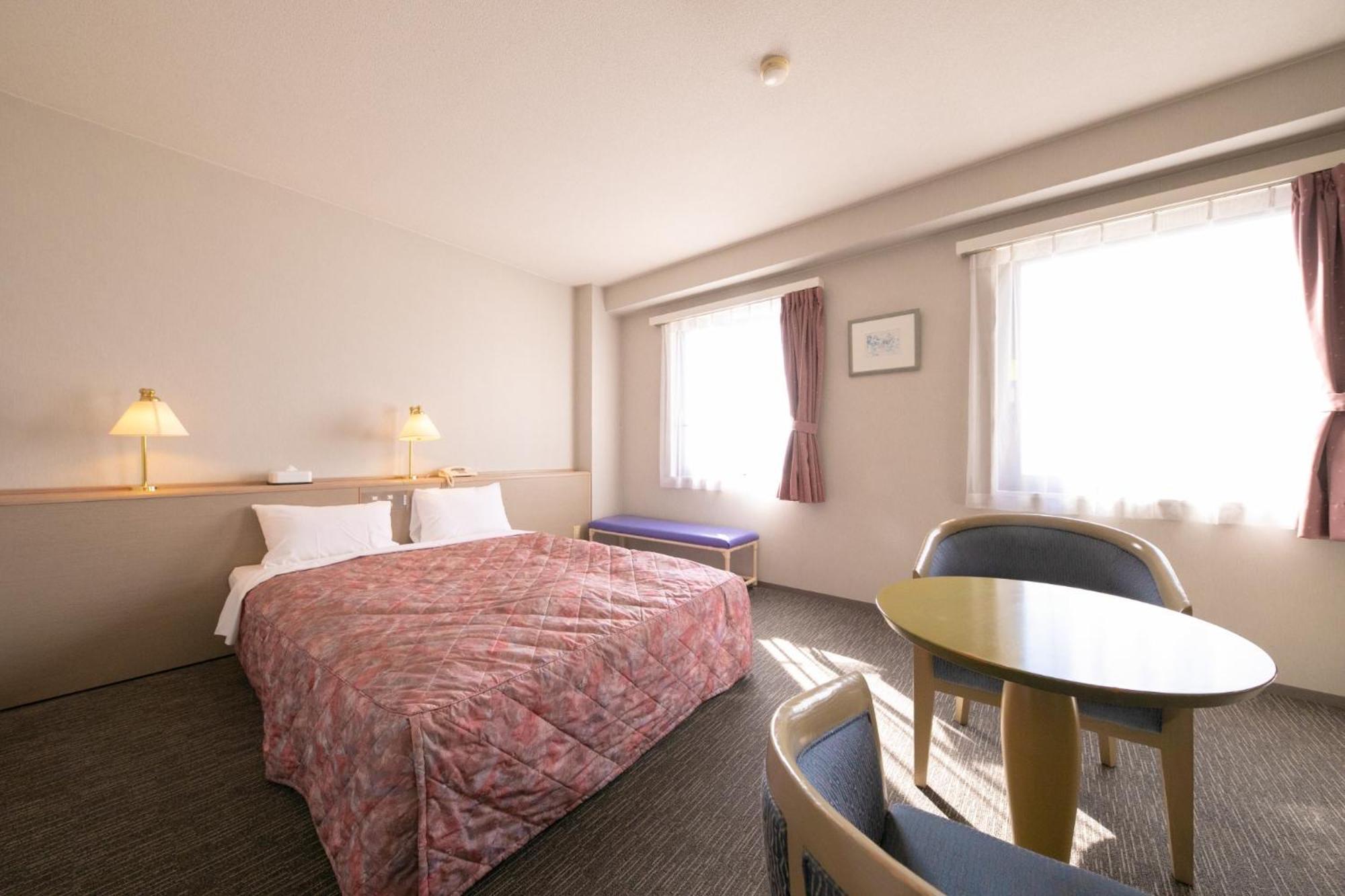 Miyakonojō Main Hotel - Vacation Stay 82550 מראה חיצוני תמונה